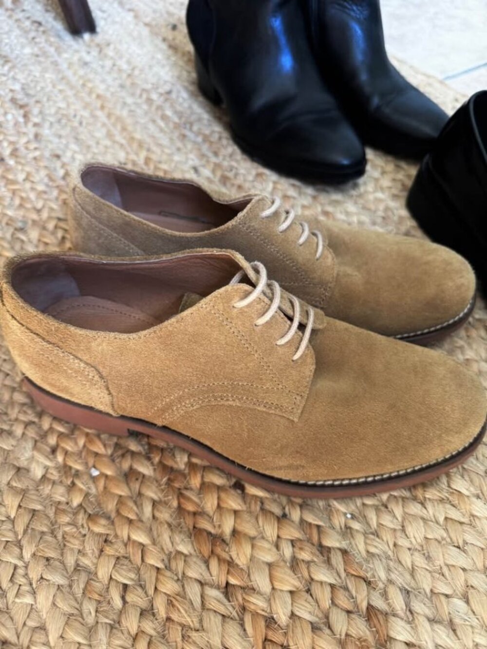 G.H. Bass Emmie Suede Oxfords Size 6.5 M